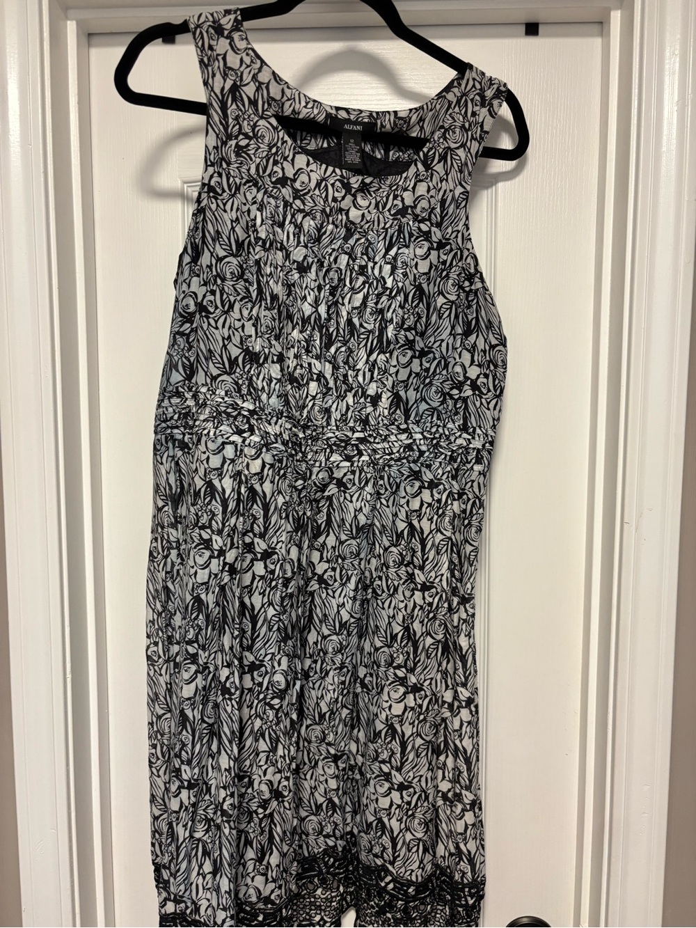 Alfani Black & White Floral Sleeveless Dress